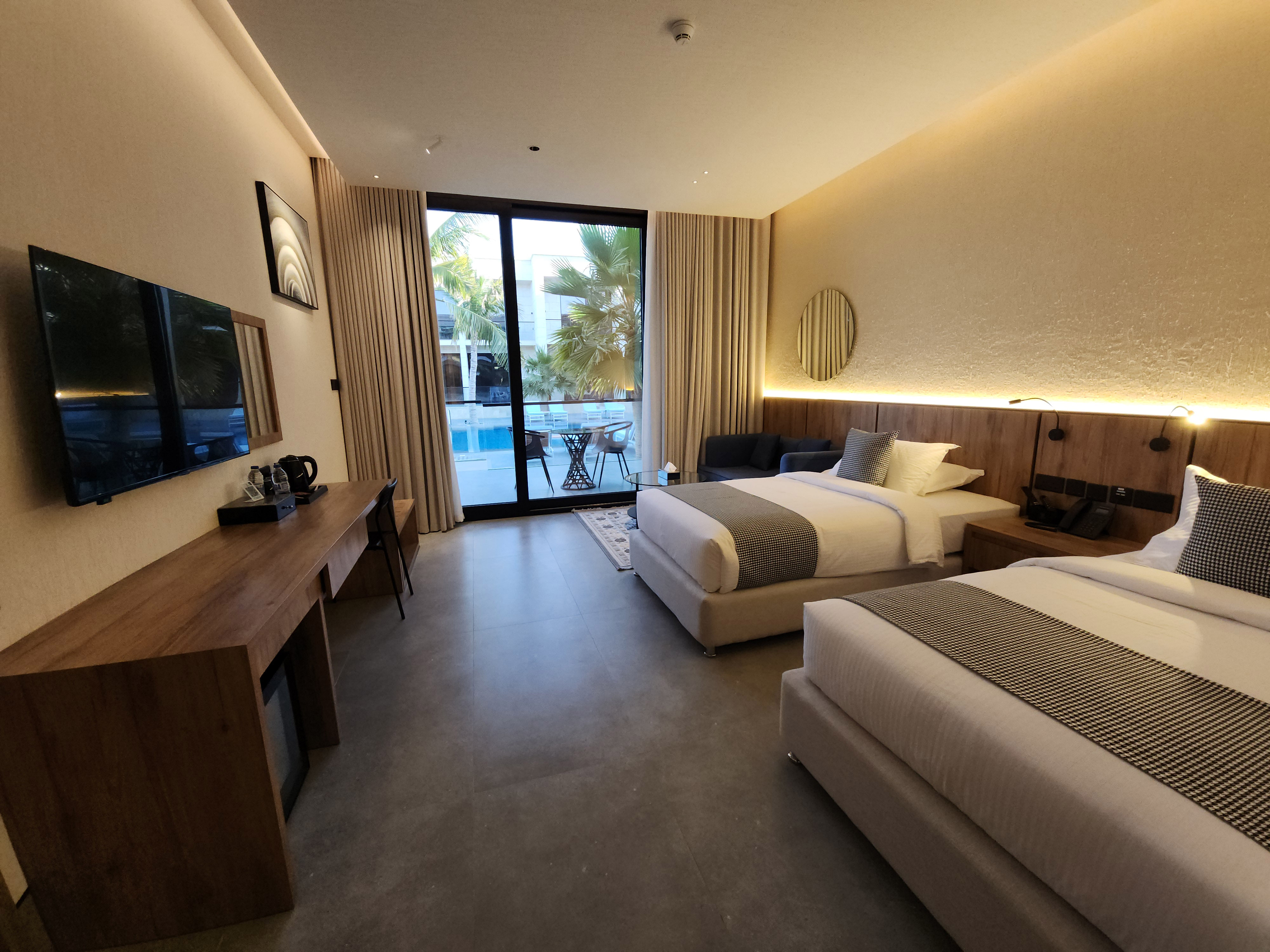 118 TWIN WITH POOL VIEW Ground floor