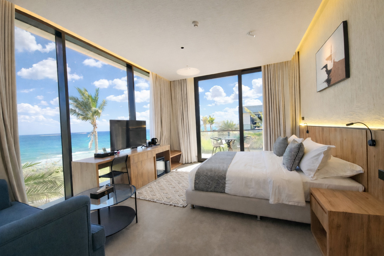 123 KING WITH POOL AND SEA VIEW First floor