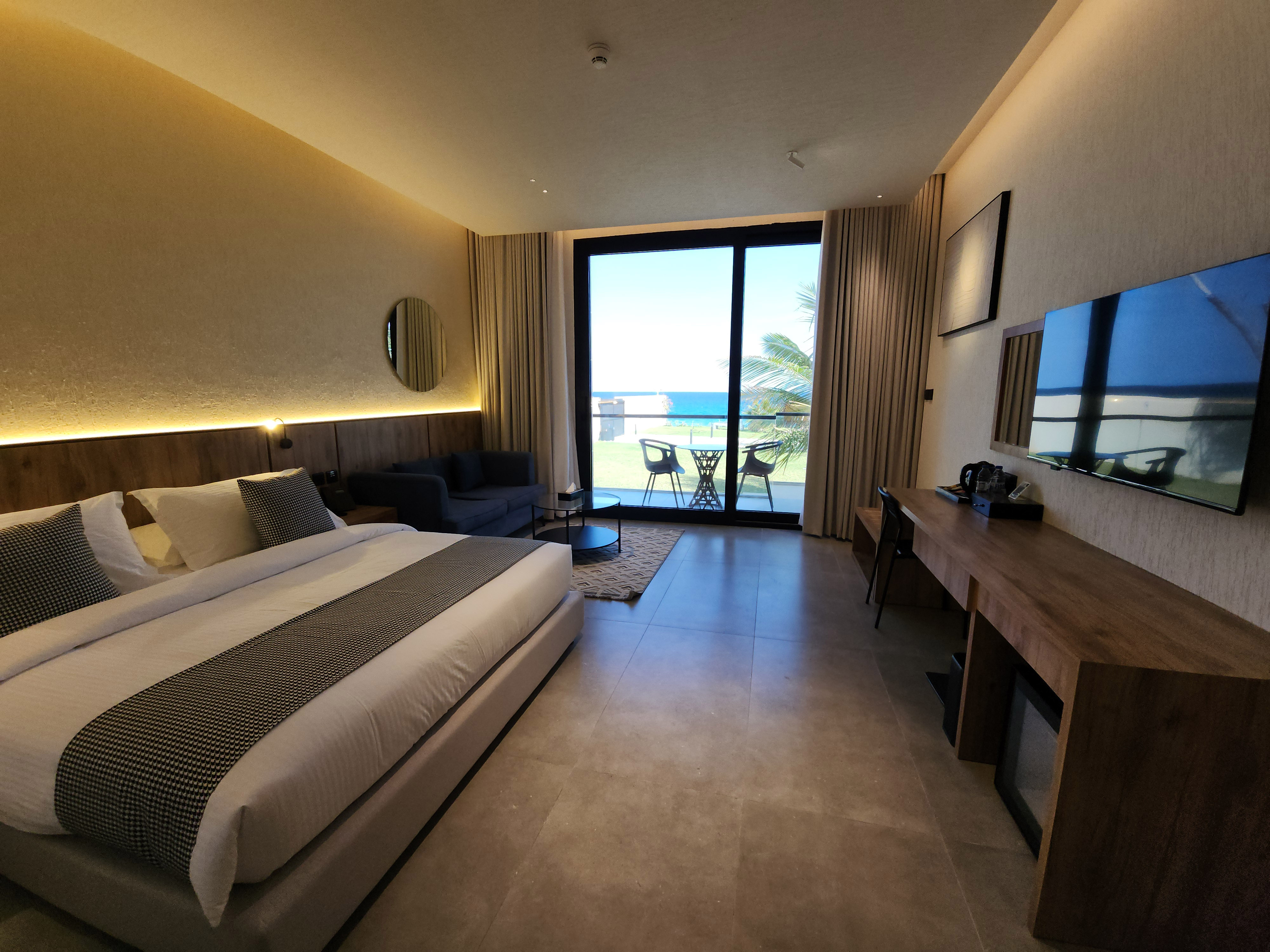 131 SEA VIEW KING ROOM Ground floor