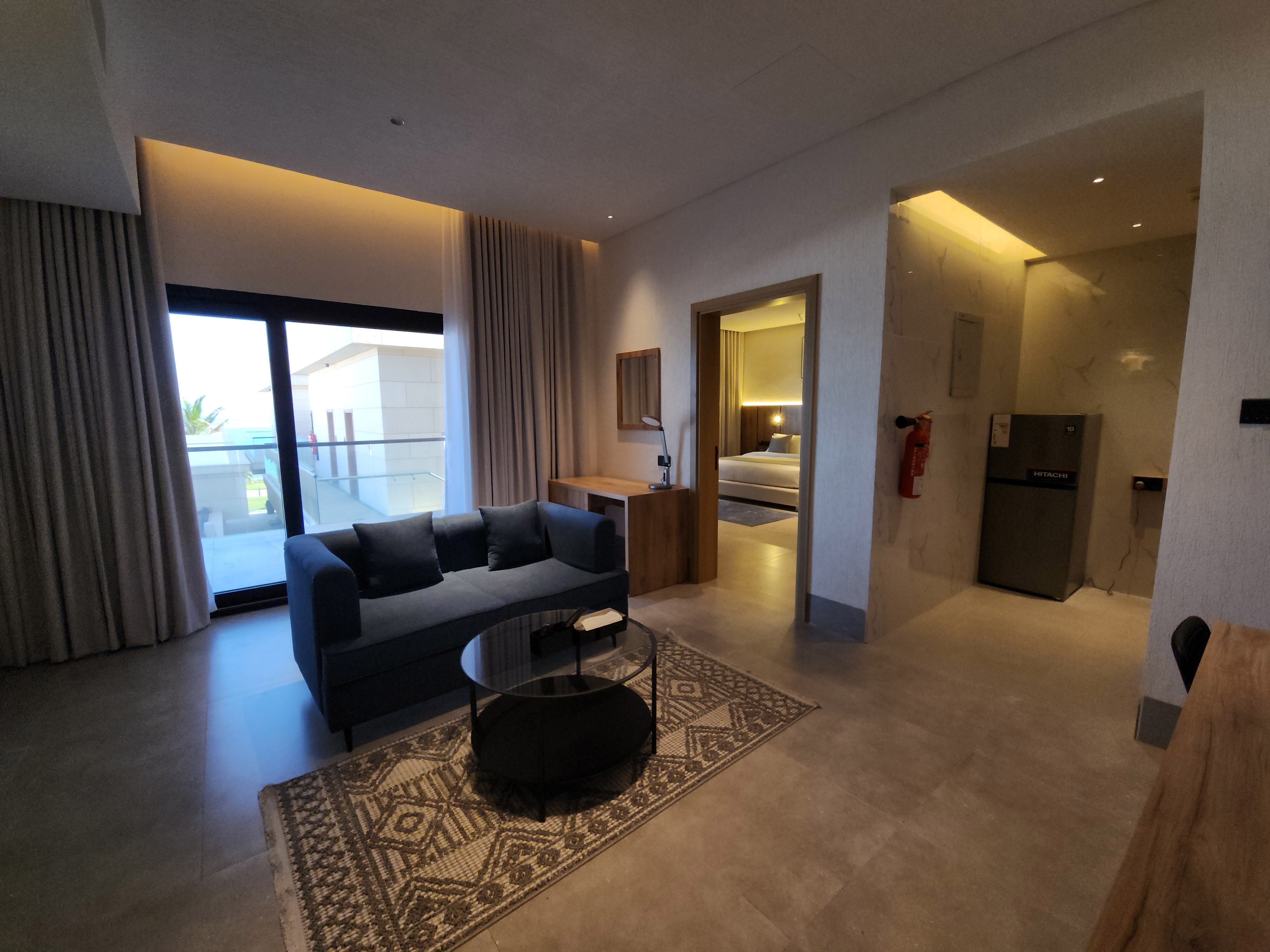 136 KING SUITE