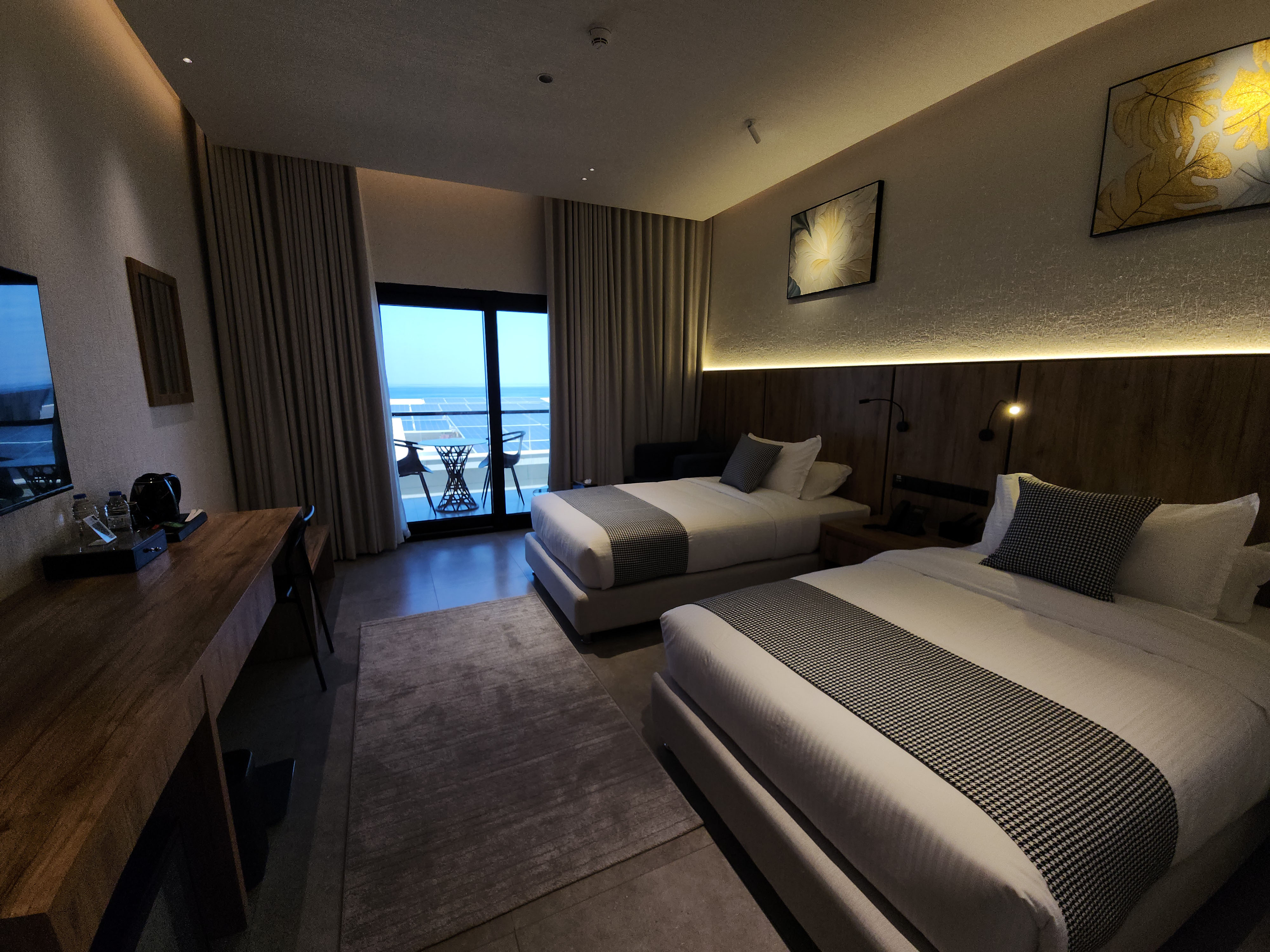 158 TWIN LARGE ROOM