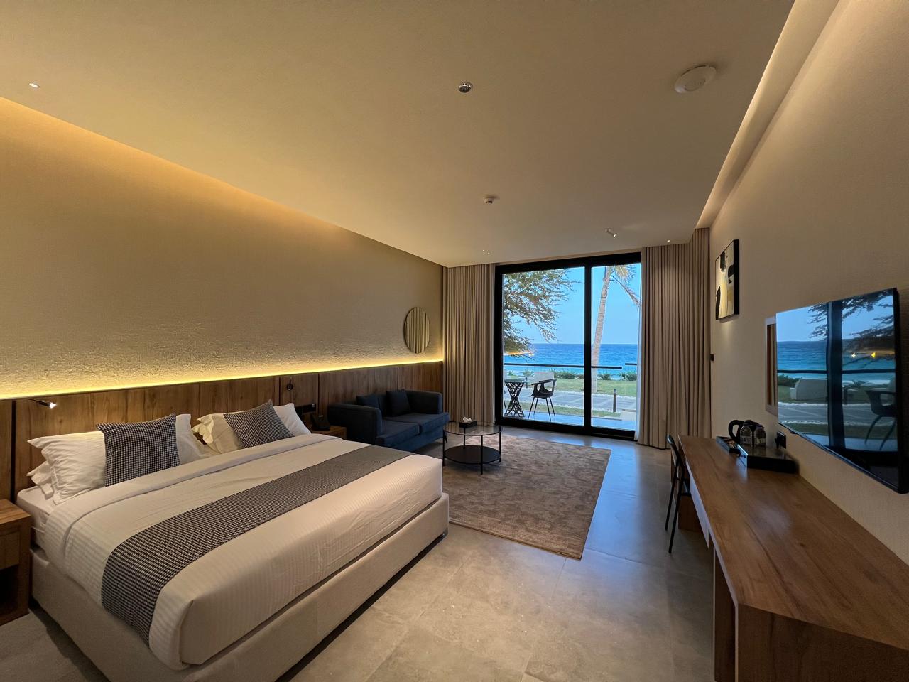 103 SEA VIEW KING ROOM Ground floor