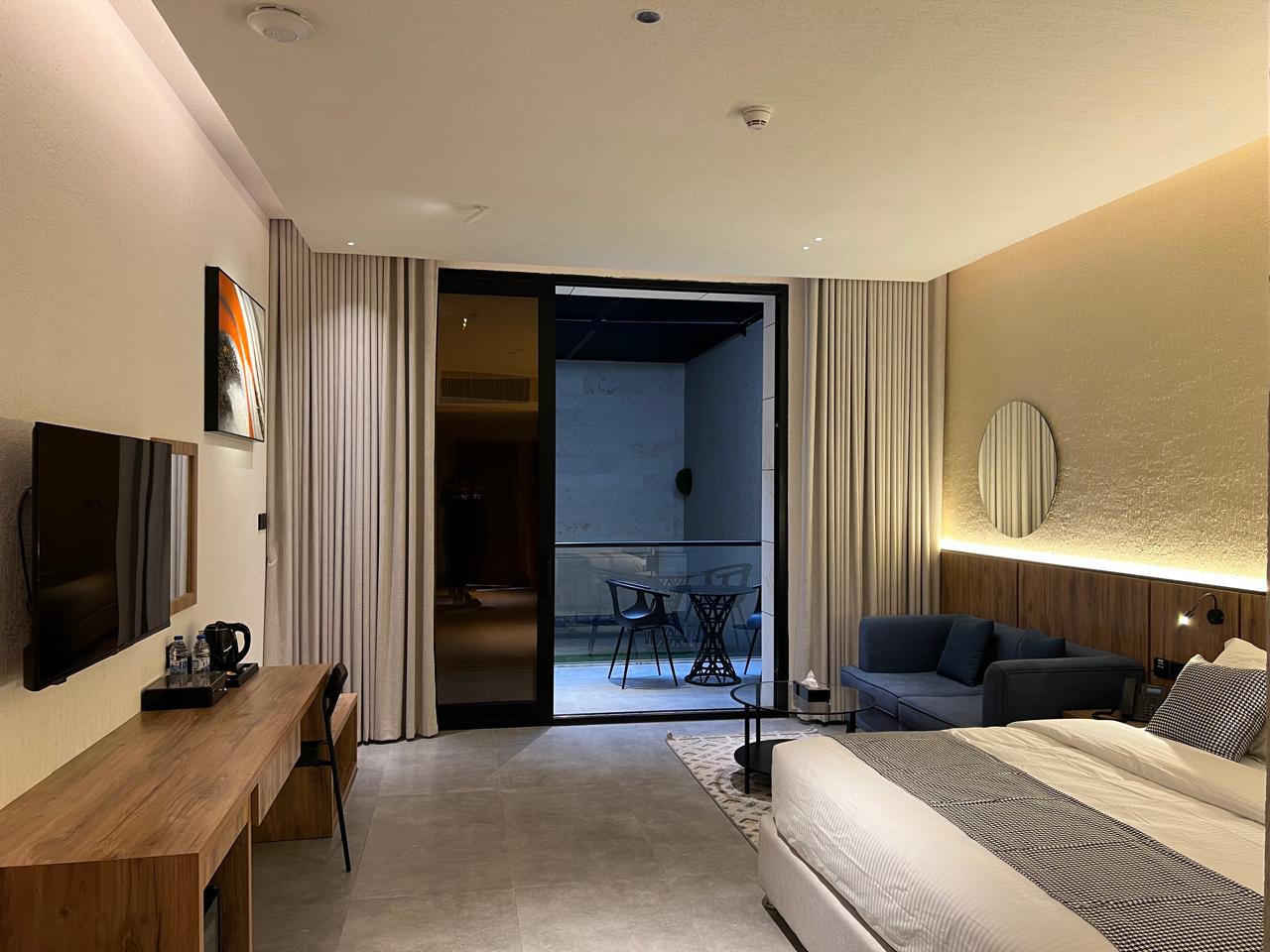 104 PRIVATE POOL KING ROOM Ground floor