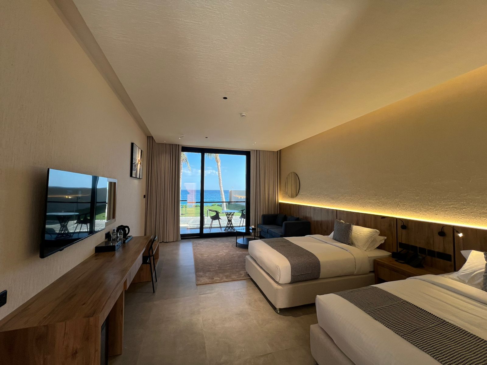 101 SEA VIEW TWIN ROOM Ground floor